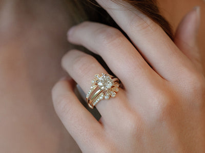 The 4Cs of Diamonds: An Expert’s Guide to Grading and Buying Diamond Jewelry