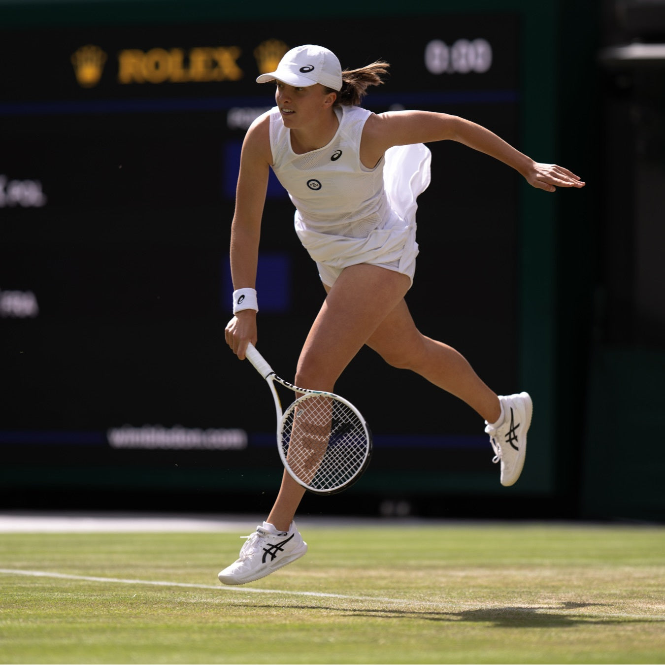 Polish Rolex family member Iga Świątek Plays in a Tennis Match