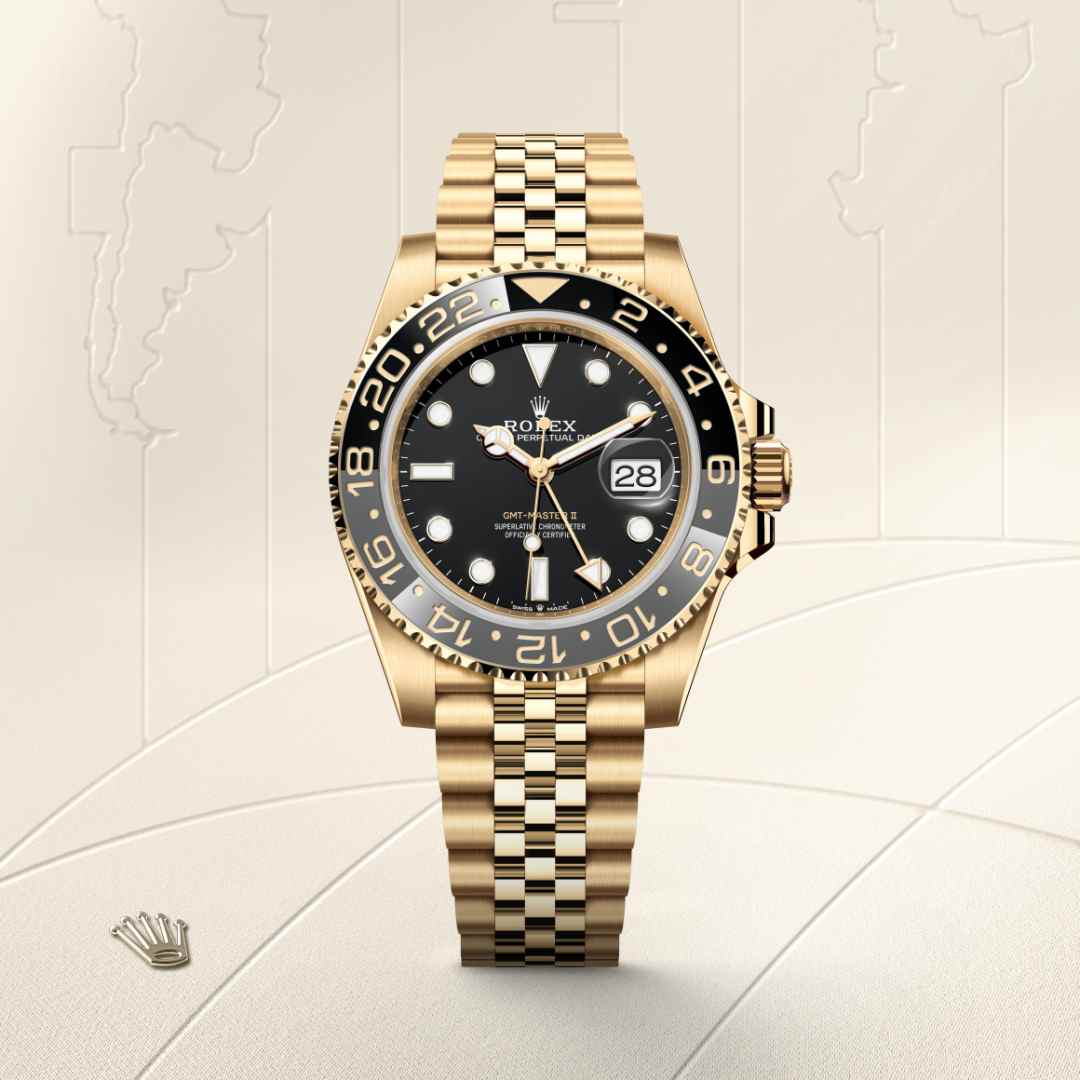 Rolex GMT-Master II in 18 kt yellow gold, M126718GRNR-0001