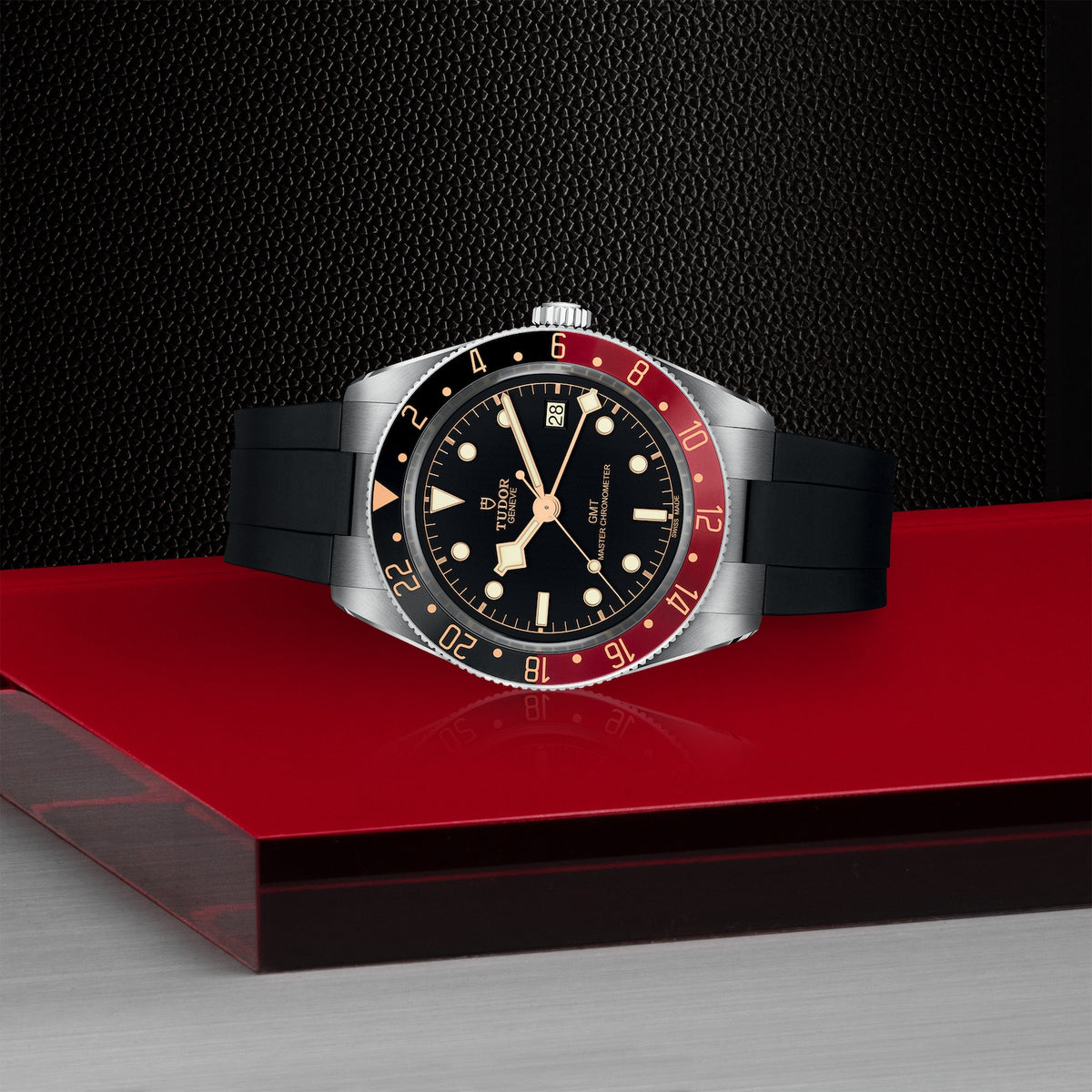 TUDOR Ref7962腕時計 デカバラ　正規品　赤黒カレンダー　稼働品 楽天市場】TUDOR チューダー チュードル オイスターデイト 7962