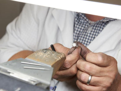 The Importance of a Reputable Jewelry Repair Team