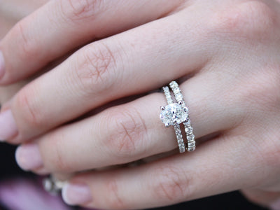 How to Pair a Women’s Wedding Band with an Engagement Ring