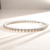 Pearl Bracelets: A Jewelry Box Staple for Every Woman