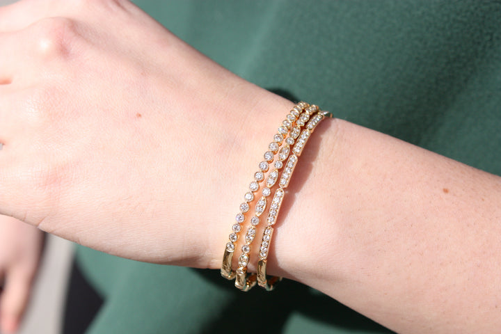 Difference Between Bangles and Bracelets | Fink's Jewelers