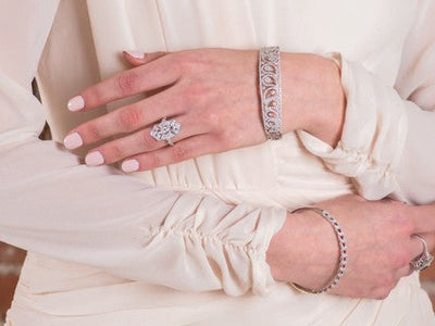 How to Pair Vintage Jewelry with Modern Styles