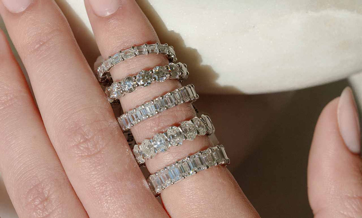 How to Choose the Perfect Anniversary Band to Celebrate Your Enduring Love