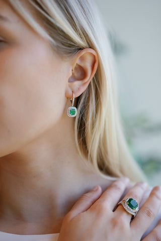 Enchanting Styles with Emerald Earrings