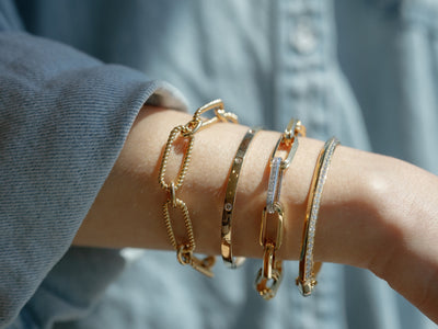 All About Versatile Bangle Bracelets