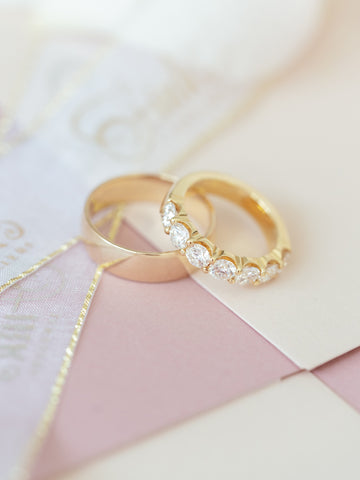 The Simplest Ways to Clean Your Yellow Gold Jewelry