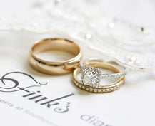 Men's and women's wedding rings