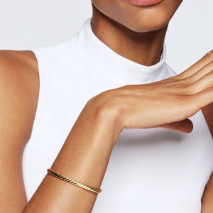 Sculpted Cable Bangle Bracelet in 18K Yellow Gold, Size Medium