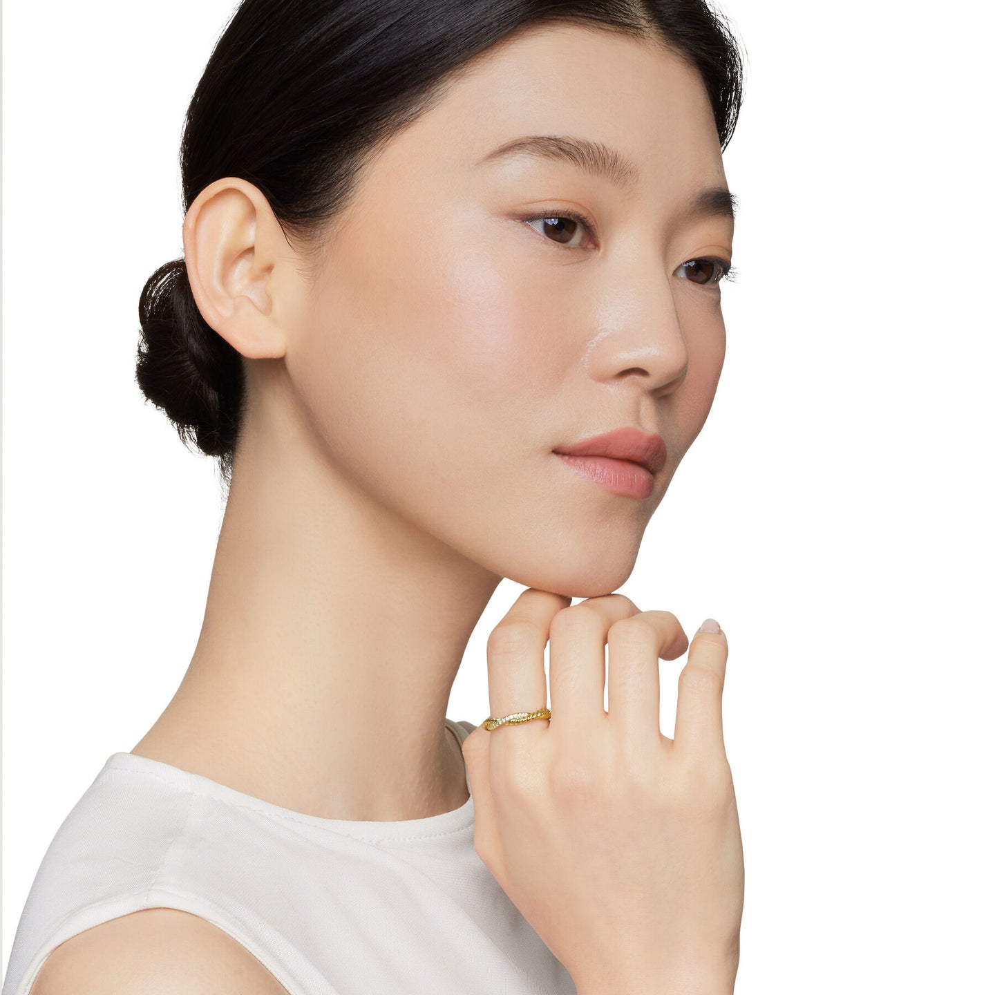 David Yurman The Infinity Collection Ring in 18-Karat Yellow Gold (Image 5)