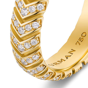 Chevron Band in 18K Yellow Gold with Diamonds, 6mm