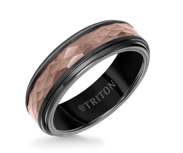 Triton Men's 7mm Hammer Finish Flat edge Band