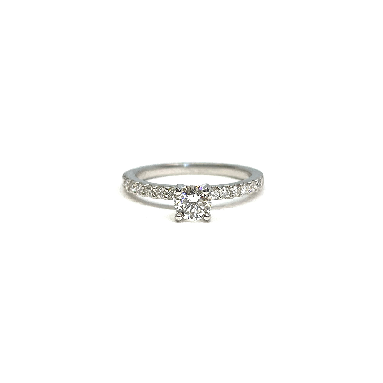 Fink's Exclusive Platinum Round Diamond Engagement Ring