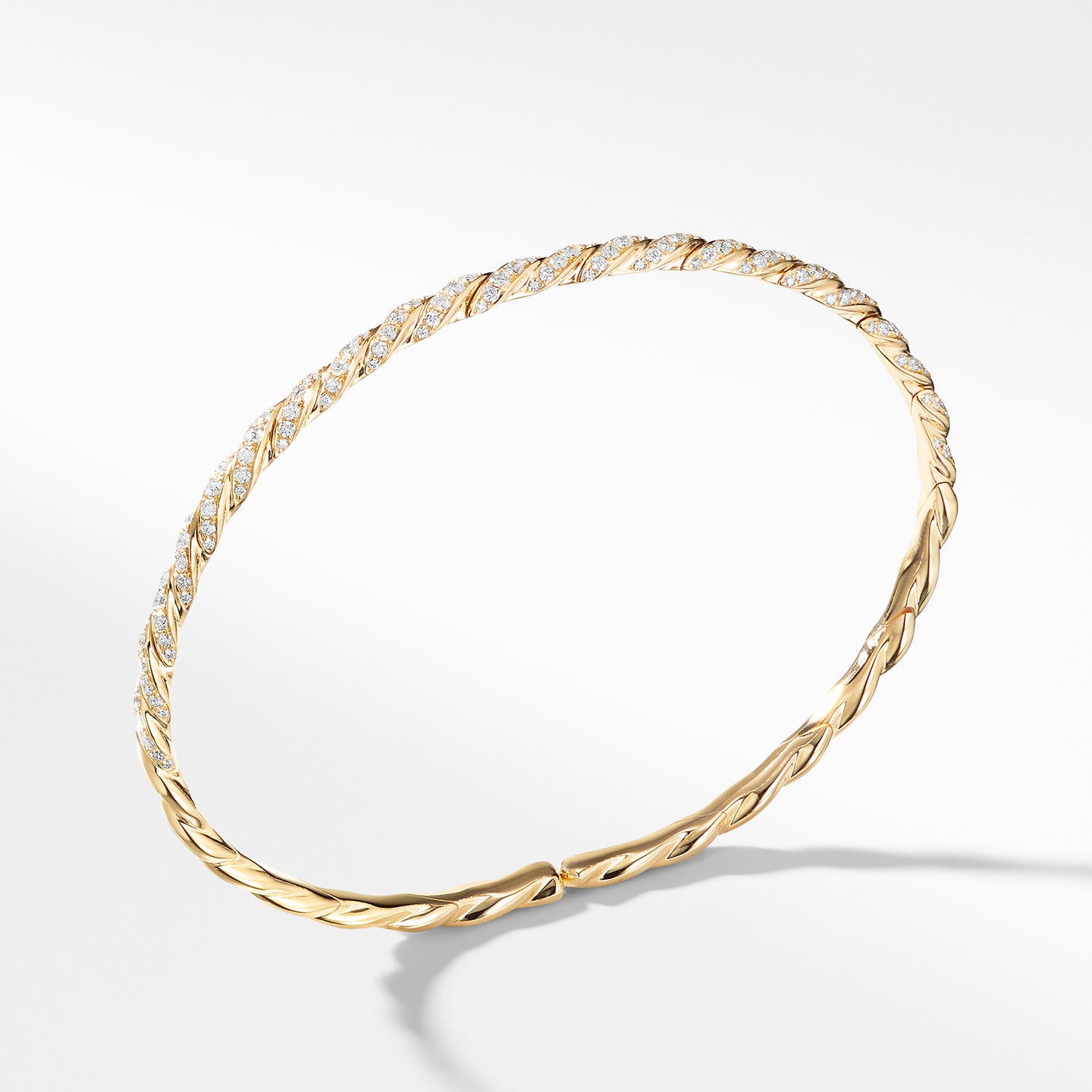 Pavéflex Single Row Bracelet with Diamonds in 18K Gold, Size Medium