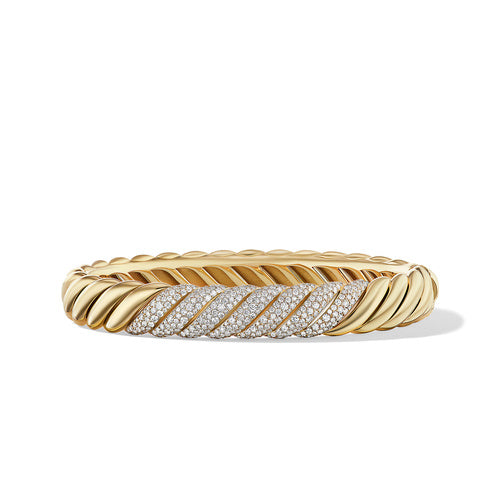 Sculpted Cable Bracelet in 18K Yellow Gold with Pavé Diamonds, Size Medium