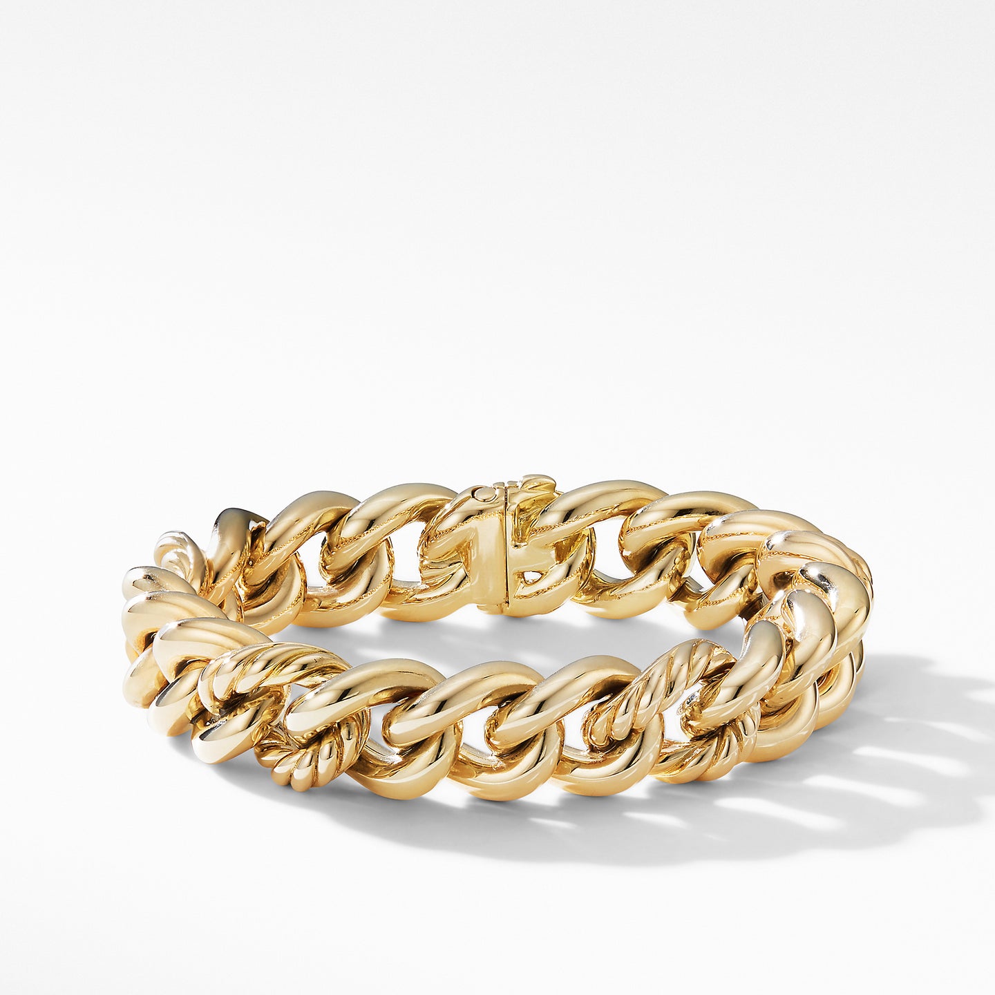 Curb Chain Bracelet in 18K Yellow Gold, Size Medium
