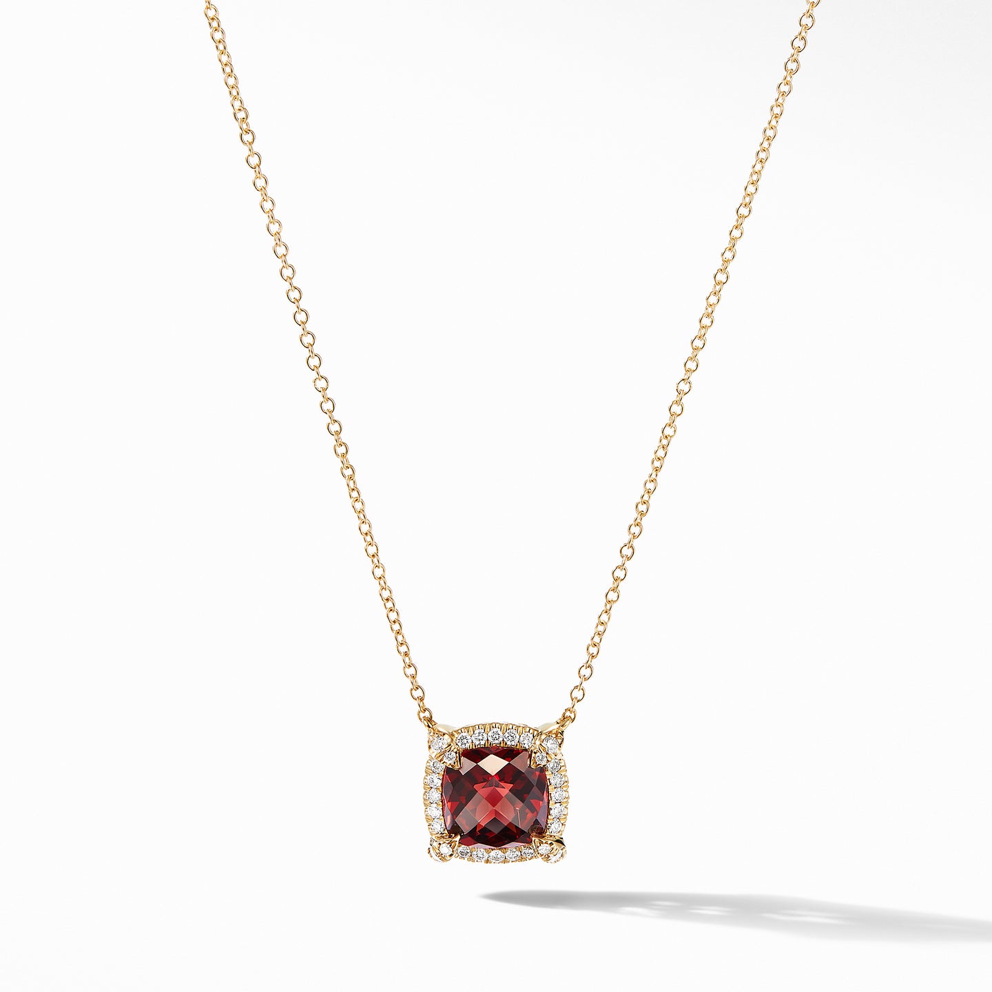 Petite Châtelaine® Pavé Bezel Pendant Necklace in 18K Yellow Gold with Garnet