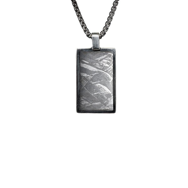 William Henry Pinnacle Dog Tag Pendant Necklace | Fink's