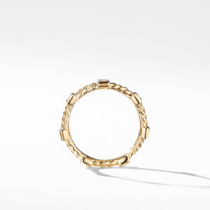 Ring with Diamonds in 18K Gold, Size 7