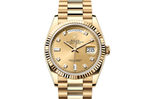 Day-Date 36, Oyster, 36 mm, yellow gold Front Facing