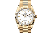 Day-Date 36, Oyster, 36 mm, yellow gold Front Facing