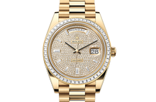 Day-Date 40, Oyster, 40 mm, yellow gold and diamonds Front Facing